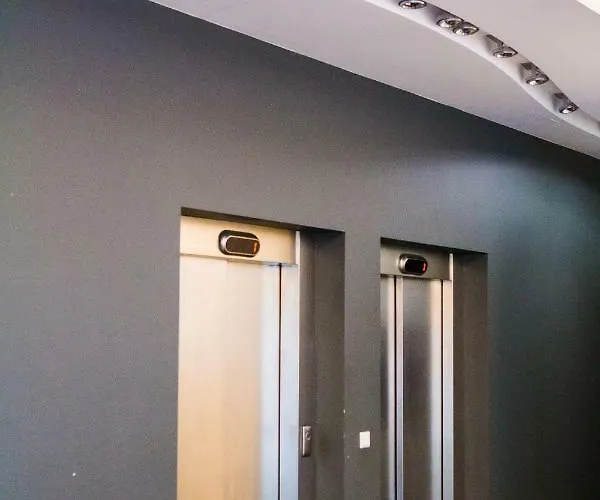 Appartement Aida 7 *